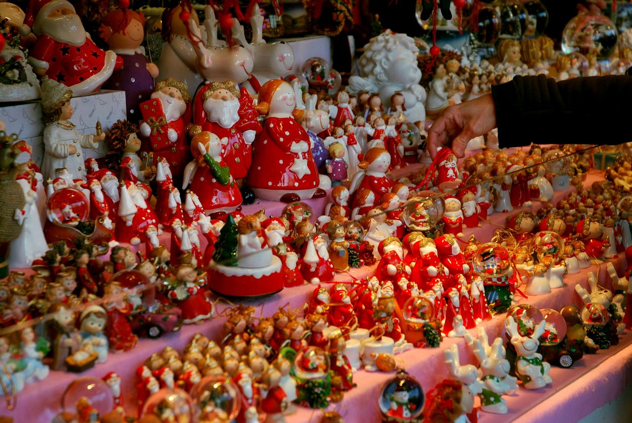 Christmas_Market_Vienna_2011_117