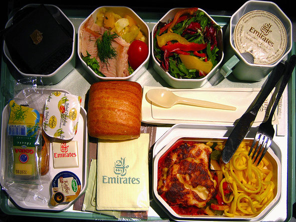 emirates-economy-class-food